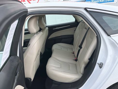 Used 2018 Ford Fusion Titanium image 30