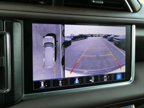 Used 2021 GMC Yukon Denali image 7