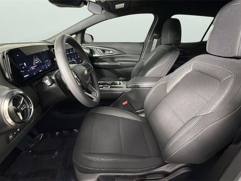 Used 2026 Chevrolet Equinox EV LT image 17