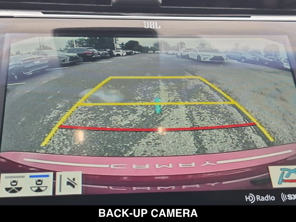 Used 2019 Toyota Camry XLE w/ Navigation Package FWD image 5