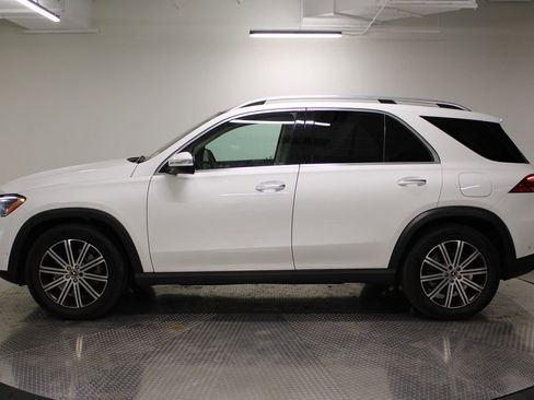 Certified 2024 Mercedes-Benz GLE 450e 4MATIC image 2