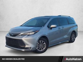 Certified 2022 Toyota Sienna XLE w/ XLE Plus Package FWD video 1