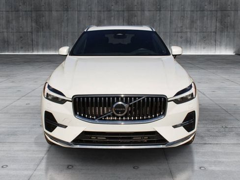 Used 2022 Volvo XC60 T8 Inscription Expression w/ Advanced Package AWD/4WD image 8