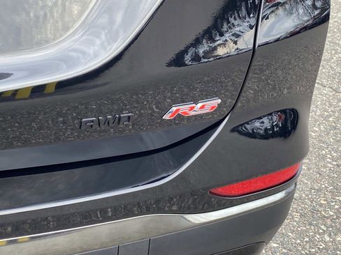 Used 2023 Chevrolet Equinox RS image 5