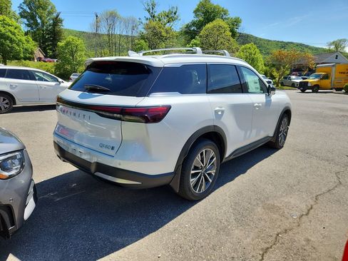 New 2027 INFINITI QX60 Luxe w/ Cargo Package AWD/4WD image 2