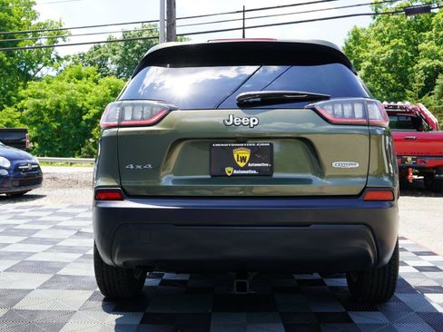 Used 2019 Jeep Cherokee Latitude w/ Popular Appearance Group AWD/4WD image 20