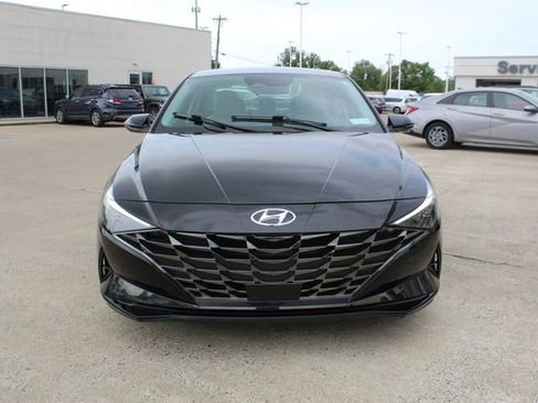 Used 2021 Hyundai Elantra Limited FWD image 7