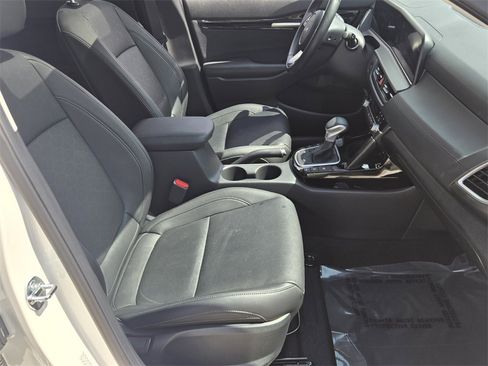 Used 2025 Kia Seltos EX w/ EX Sunroof Package image 16