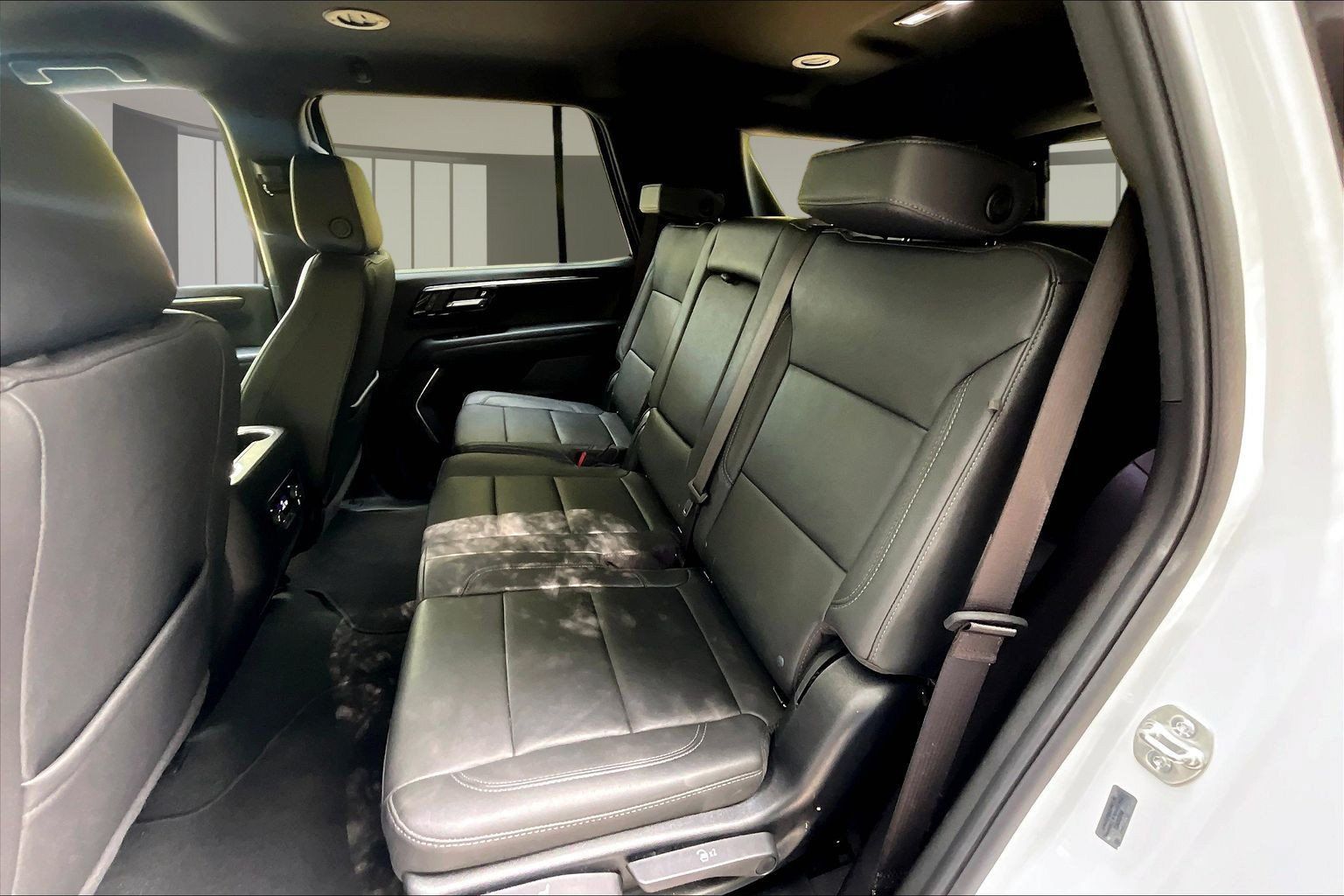 Used 2025 Chevrolet Tahoe LT RWD image 24