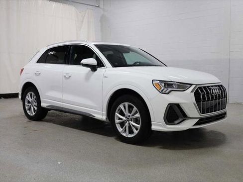 Used 2023 Audi Q3 2.0T Premium w/ Convenience Package AWD/4WD image 13