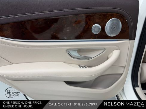 Used 2017 Mercedes-Benz E 300 4MATIC image 36