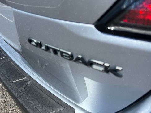 Used 2025 Subaru Outback Onyx Edition AWD/4WD image 21