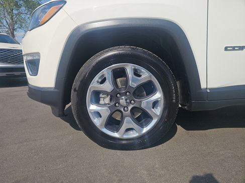 Used 2019 Jeep Compass Limited w/ Safety & Security Group image 11