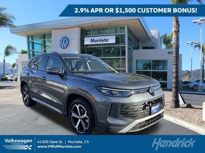New 2025 Volkswagen Tiguan SE