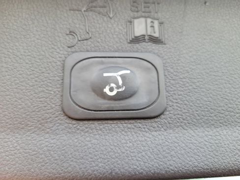 Used 2016 Ford Escape Titanium AWD/4WD image 12