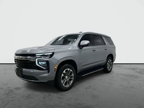 Used 2025 Chevrolet Tahoe LS RWD image 8
