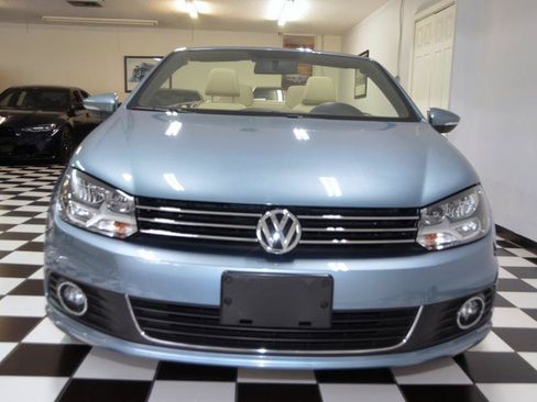 Used 2015 Volkswagen Eos Komfort FWD image 4