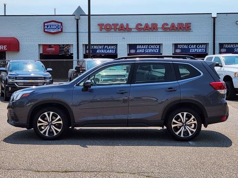 Used 2023 Subaru Forester Limited AWD/4WD image 2