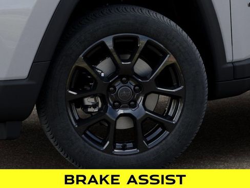 New 2026 Jeep Compass Latitude AWD/4WD image 8