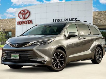 New 2026 Toyota Sienna Platinum