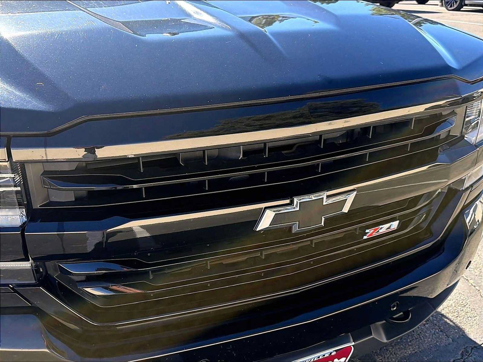 Used 2018 Chevrolet Silverado 1500 LTZ Z71 w/ LTZ Plus Package AWD/4WD image 31