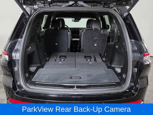Used 2023 Jeep Grand Cherokee L Laredo AWD/4WD image 11