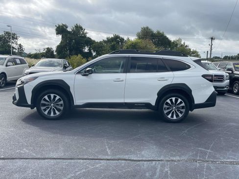 Used 2024 Subaru Outback Limited XT AWD/4WD image 4