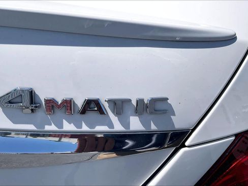Used 2018 Mercedes-Benz E 300 4MATIC image 9