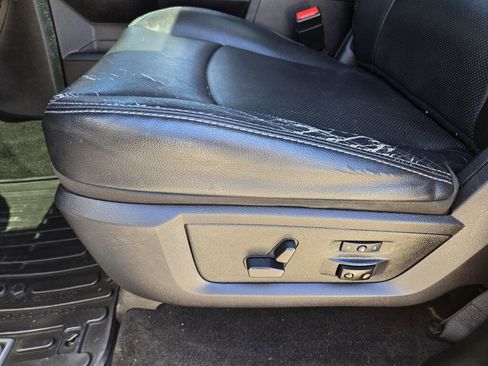Used 2016 RAM 1500 Laramie w/ Convenience Group AWD/4WD image 9