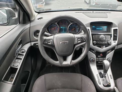 Used 2015 Chevrolet Cruze LT FWD image 16