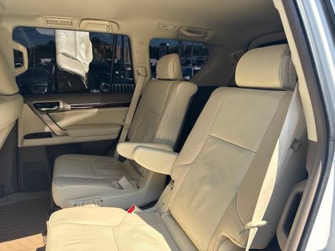 Used 2017 Lexus GX 460 Premium AWD/4WD image 28