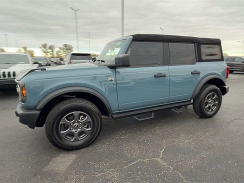 Used 2023 Ford Bronco Big Bend image 4