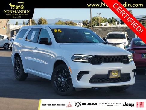 Certified 2025 Dodge Durango GT AWD/4WD image 1