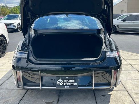 Certified 2024 Hyundai Ioniq 6 SE RWD image 12