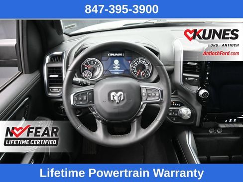 Used 2025 RAM 1500 Laramie AWD/4WD image 17