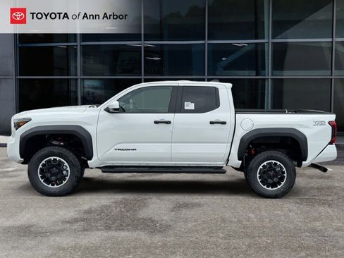New 2025 Toyota Tacoma TRD Off-Road image 8