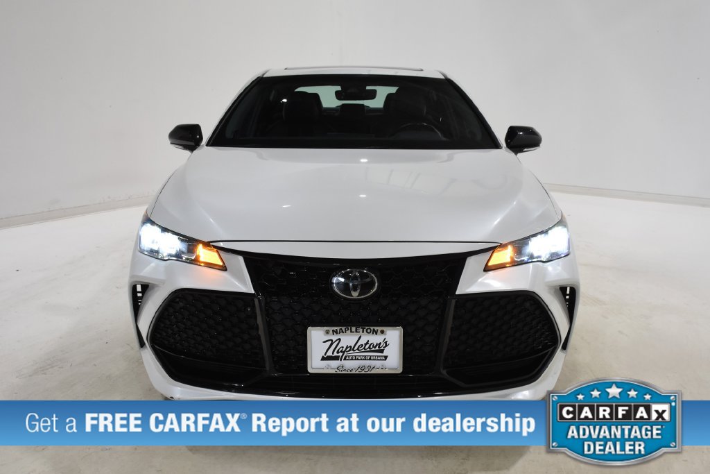 Used 2019 Toyota Avalon XSE w/ All Weather Liner Package FWD image 2
