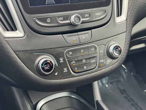 Used 2024 Chevrolet Malibu LT image 35