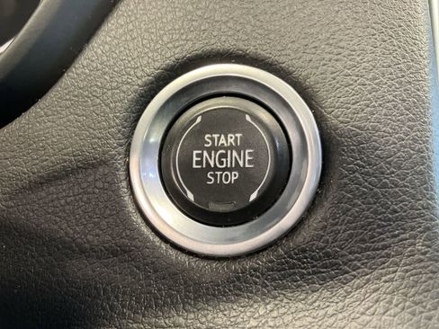 Used 2019 Cadillac XT4 Sport AWD/4WD image 19
