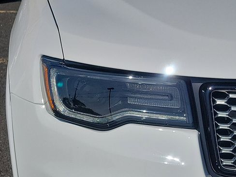 Used 2020 Jeep Grand Cherokee Altitude image 9