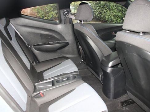 Used 2019 Hyundai Veloster 2.0 FWD image 6
