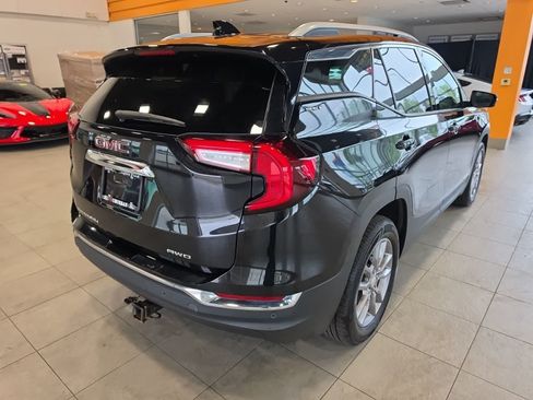 Used 2022 GMC Terrain SLT w/ Infotainment Package II AWD/4WD image 9