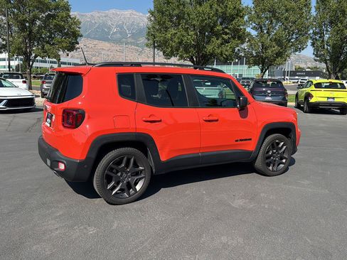 Used 2021 Jeep Renegade Latitude w/ Luxury Group II AWD/4WD image 7