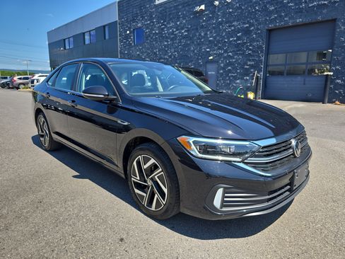 Used 2023 Volkswagen Jetta SEL FWD image 7