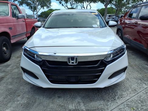 Used 2018 Honda Accord LX image 2