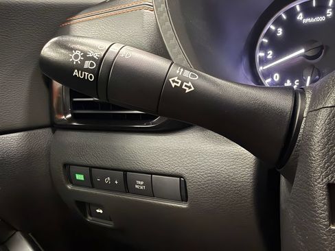 Used 2020 Nissan Sentra SR FWD image 20
