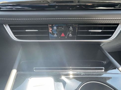 New 2026 Volkswagen Atlas SE FWD image 29