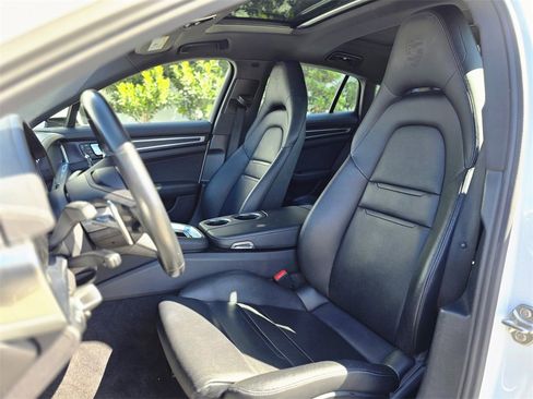 Used 2023 Porsche Panamera 4 Platinum Edition image 22