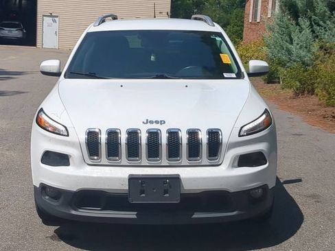Used 2016 Jeep Cherokee Latitude FWD image 10