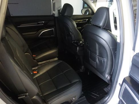 Used 2021 Kia Telluride EX w/ EX Premium Package AWD/4WD image 25
